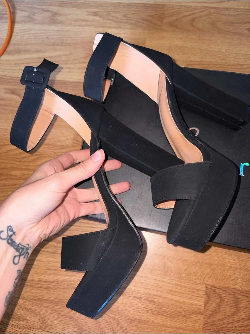 NIB-Windsor Gabby Heels with thick ankle strap